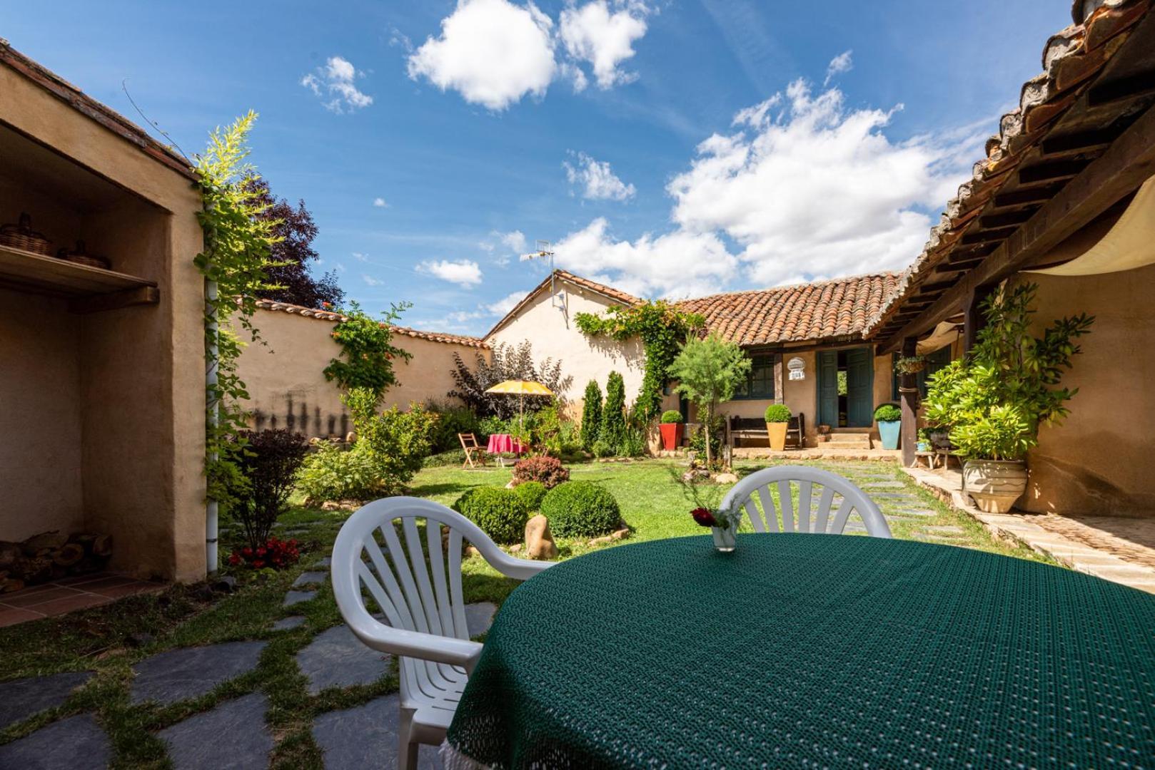 Descubre La Cepedana: Casa Rural Con Encanto En Cogorderos, A Solo 10 Km De Astorga Εξωτερικό φωτογραφία